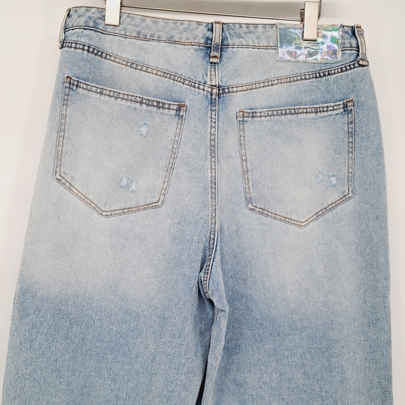 Circus NY High Waist Slouchy Distressed Jeans in  In The Stars Wash Size 31 New - Picture 3 of 9